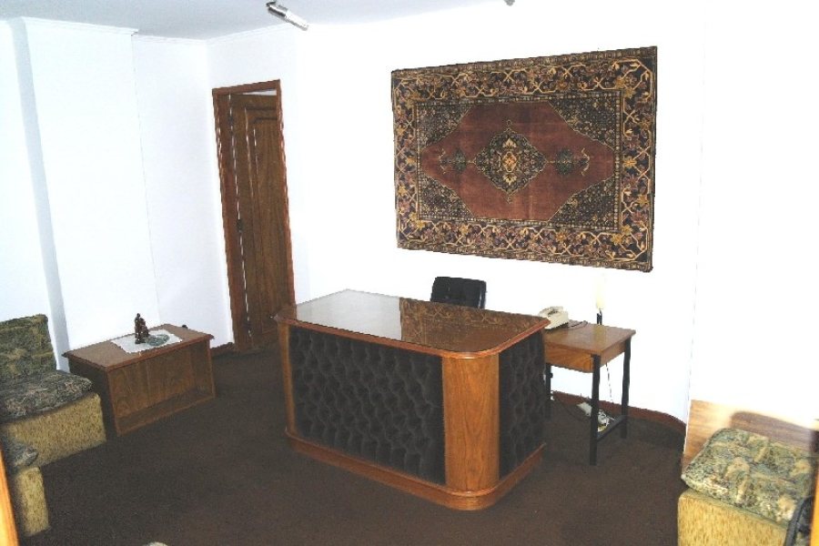 Sala Mobiliada com 49m², no bairro Centro em Caxias do Sul para Alugar