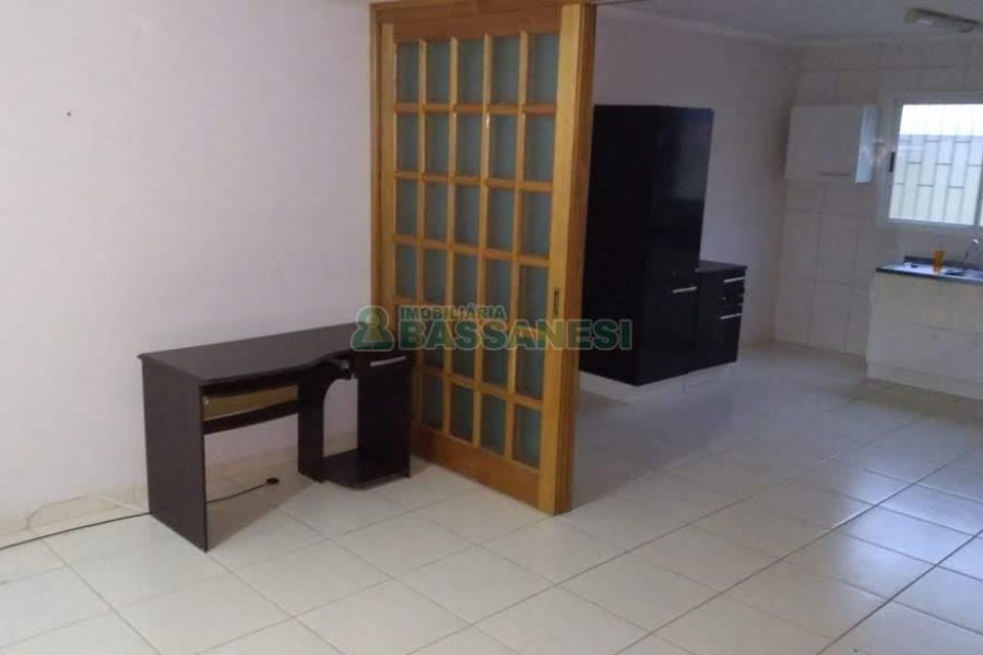 Sobrado com 95m², 3 dormitórios, no bairro São Luiz em Caxias do Sul para Comprar