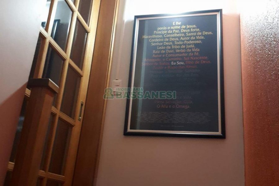 Sobrado com 95m², 3 dormitórios, no bairro São Luiz em Caxias do Sul para Comprar