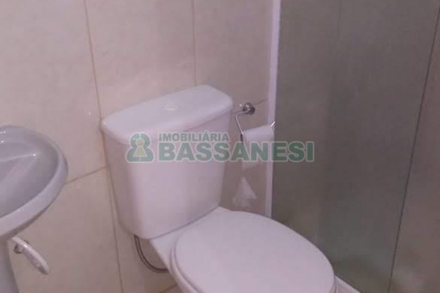 Sobrado com 95m², 3 dormitórios, no bairro São Luiz em Caxias do Sul para Comprar