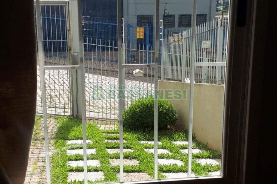 Sobrado com 95m², 3 dormitórios, no bairro São Luiz em Caxias do Sul para Comprar