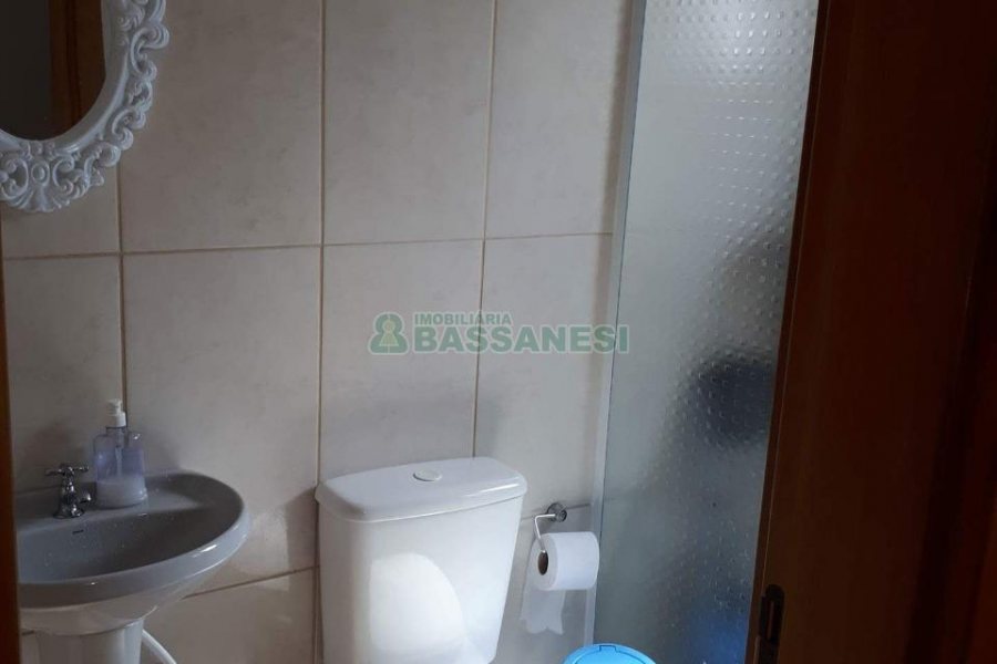 Sobrado com 95m², 3 dormitórios, no bairro São Luiz em Caxias do Sul para Comprar