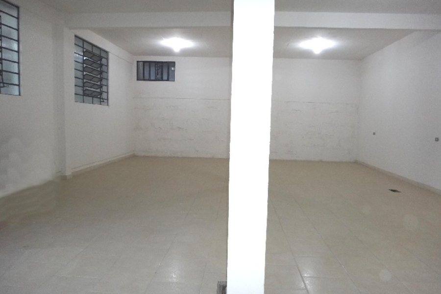 Loja com 500m², no bairro Presidente Vargas em Caxias do Sul para Alugar