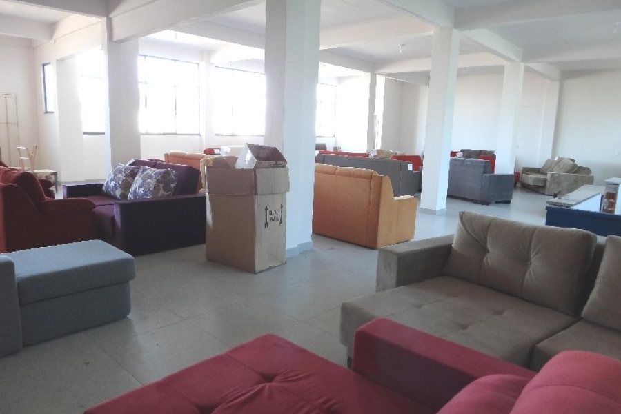 Loja com 500m², no bairro Presidente Vargas em Caxias do Sul para Alugar