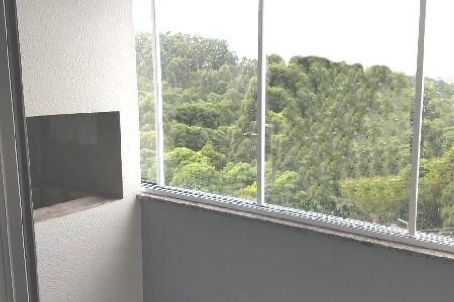 Apartamento com 45m², 2 dormitórios, 1 vaga, no bairro Desvio Rizzo em Caxias do Sul para Comprar