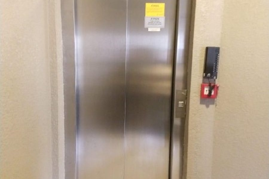 Apartamento com 45m², 2 dormitórios, 1 vaga, no bairro Desvio Rizzo em Caxias do Sul para Comprar