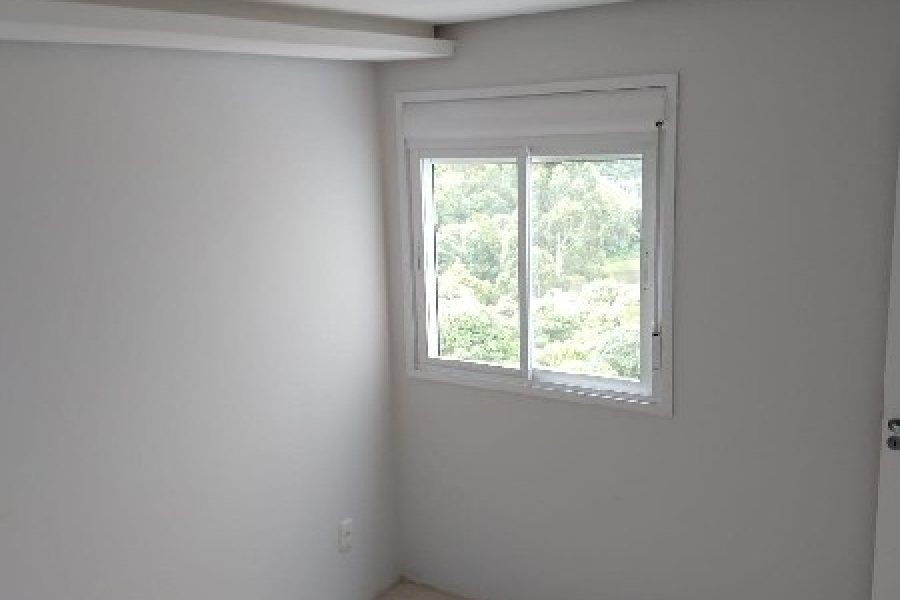 Apartamento com 45m², 2 dormitórios, 1 vaga, no bairro Desvio Rizzo em Caxias do Sul para Comprar