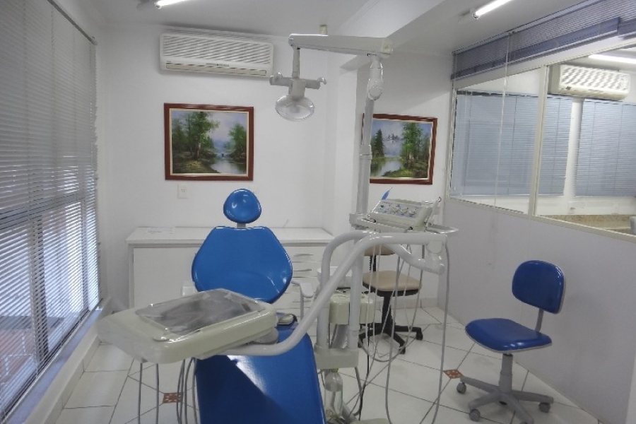 Casa Comercial com 170m², 3 vagas, no bairro São Pelegrino em Caxias do Sul para Alugar