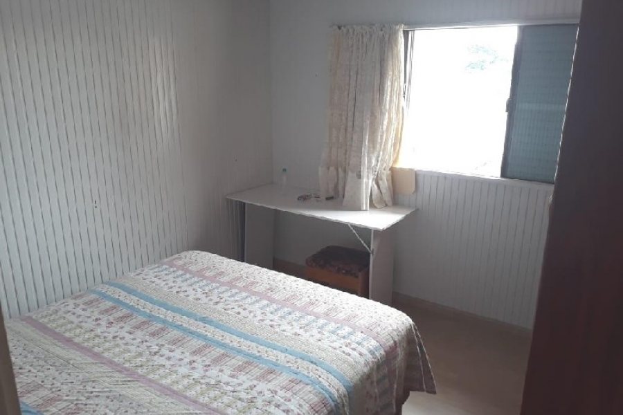 Casa com 192m², 3 dormitórios, 2 vagas, no bairro Fatima em Caxias do Sul para Comprar