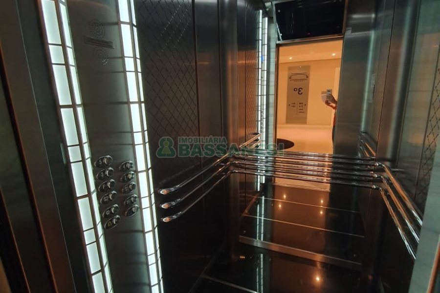 Sala com 49m², 1 vaga, no bairro Centro em Caxias do Sul para Comprar