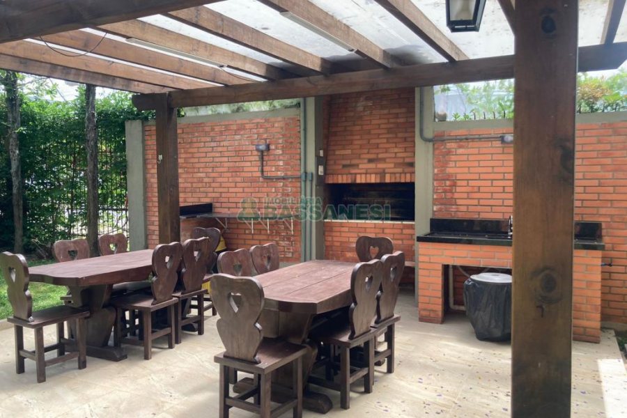 Apto/Cobertura com 299m², 4 dormitórios, 2 vagas, no bairro Madureira em Caxias do Sul para Comprar