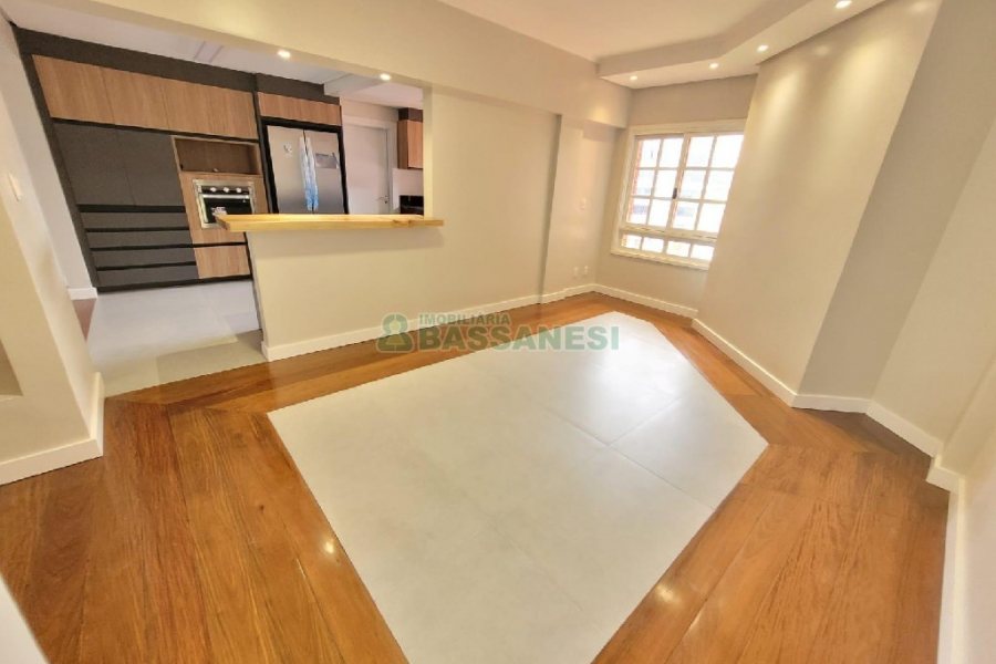 Apto/Cobertura com 299m², 4 dormitórios, 2 vagas, no bairro Madureira em Caxias do Sul para Comprar