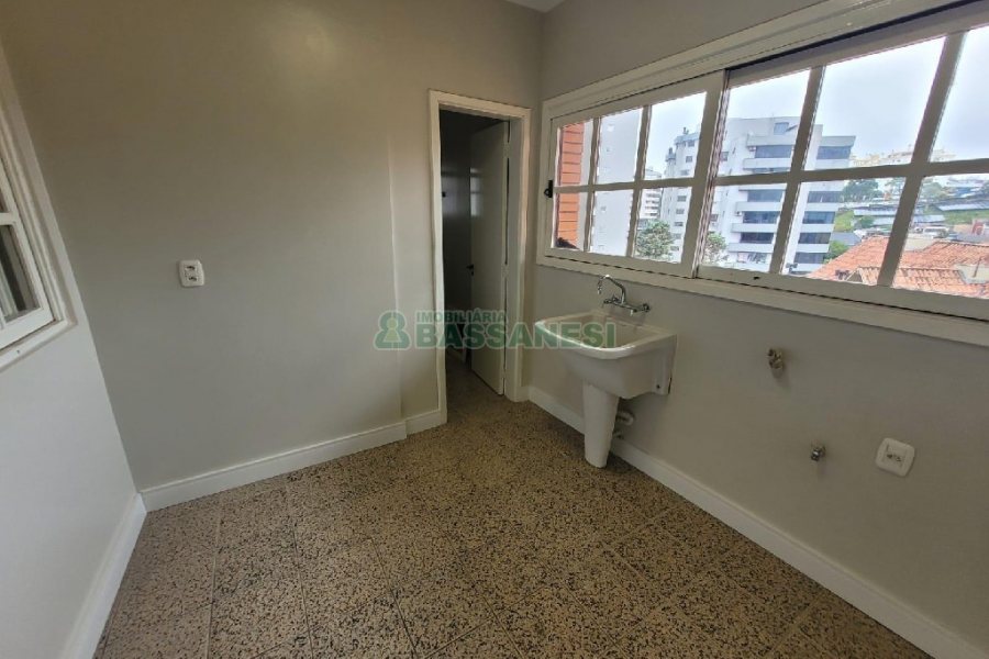Apto/Cobertura com 299m², 4 dormitórios, 2 vagas, no bairro Madureira em Caxias do Sul para Comprar