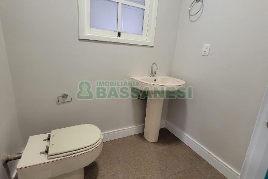 Apto/Cobertura com 299m², 4 dormitórios, 2 vagas, no bairro Madureira em Caxias do Sul para Comprar