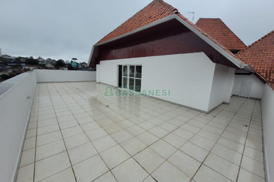 Apto/Cobertura com 299m², 4 dormitórios, 2 vagas, no bairro Madureira em Caxias do Sul para Comprar