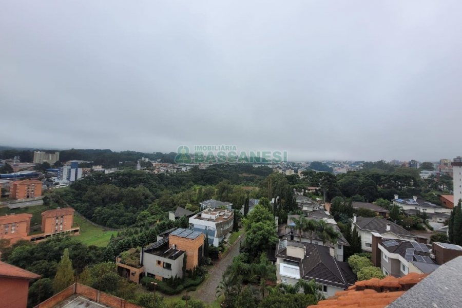 Apto/Cobertura com 299m², 4 dormitórios, 2 vagas, no bairro Madureira em Caxias do Sul para Comprar