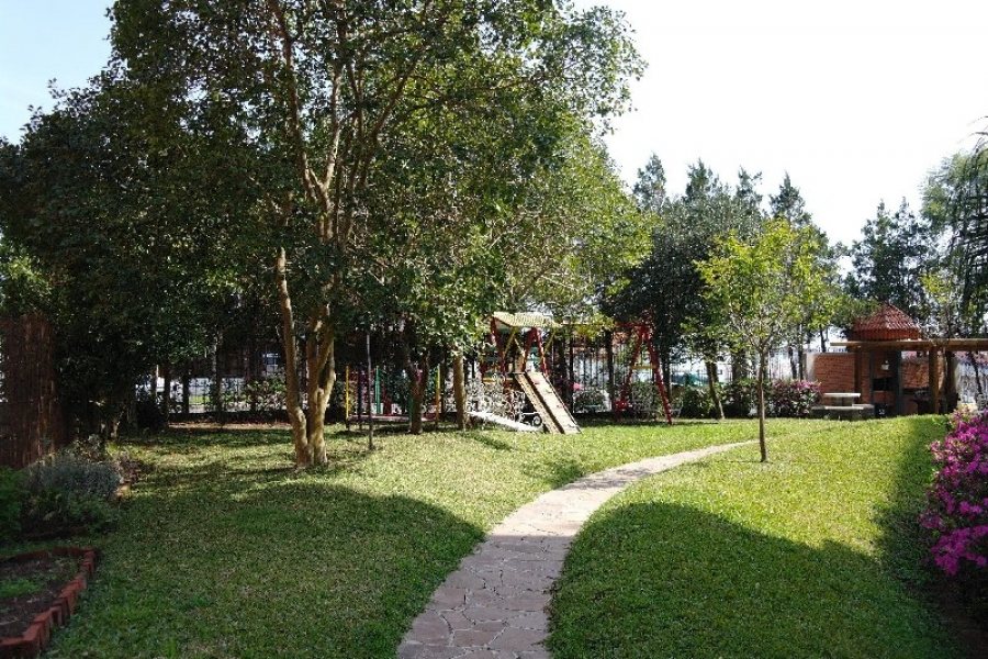 Apto/Cobertura com 299m², 4 dormitórios, 2 vagas, no bairro Madureira em Caxias do Sul para Comprar