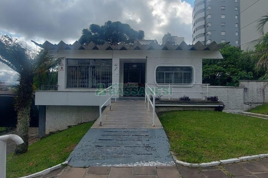 Casa Comercial com 150m², no bairro Madureira em Caxias do Sul para Alugar