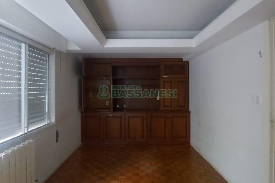 Casa Comercial com 150m², no bairro Madureira em Caxias do Sul para Alugar