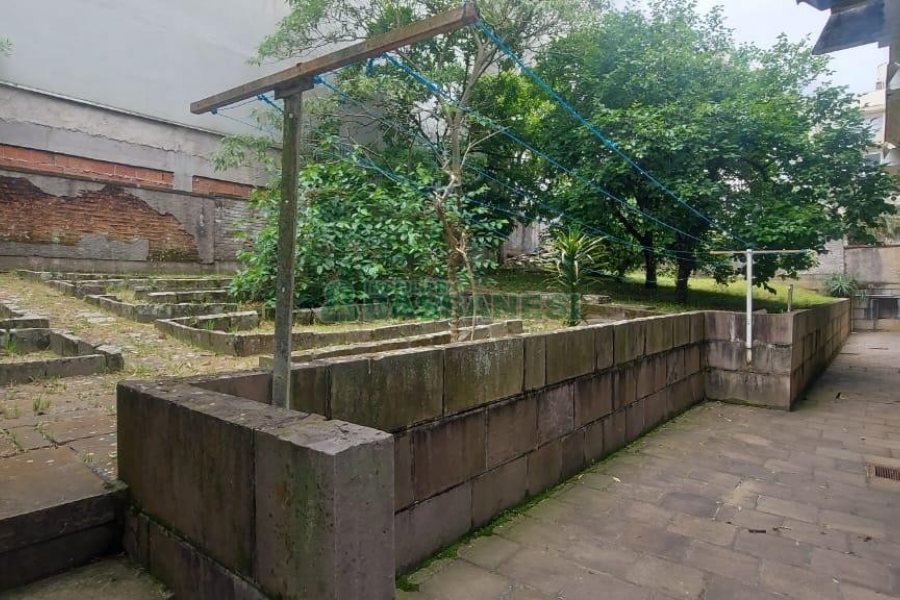 Casa Comercial com 150m², no bairro Madureira em Caxias do Sul para Alugar