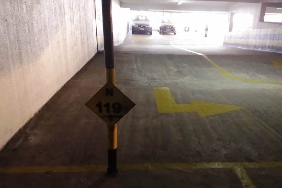 Box com 12m², no bairro Centro em Caxias do Sul para Comprar