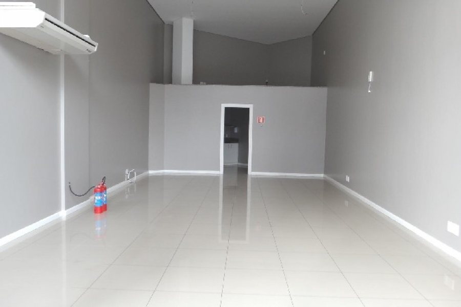 Loja com 92m², no bairro Sagrada Família em Caxias do Sul para Alugar