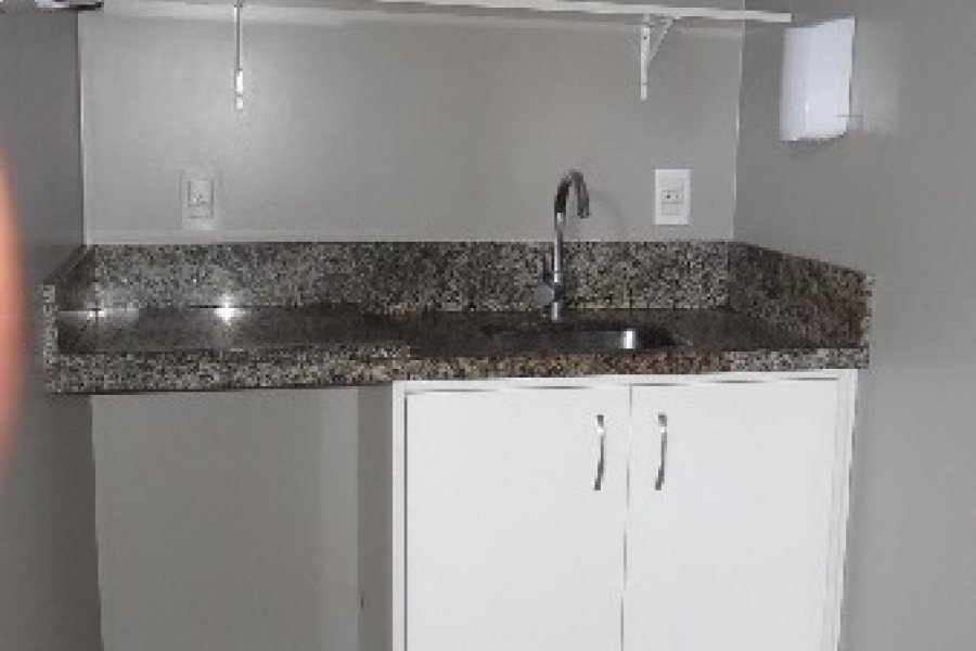 Loja com 92m², no bairro Sagrada Família em Caxias do Sul para Alugar