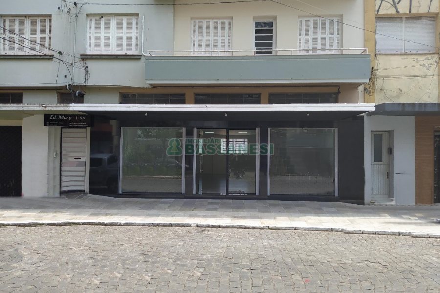 Loja com 330m², no bairro Centro em Caxias do Sul para Alugar