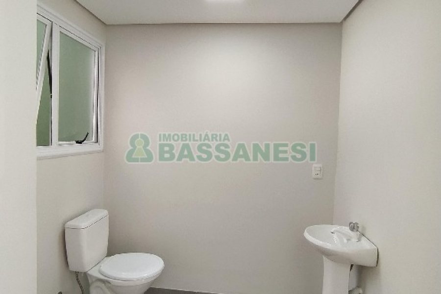 Loja com 330m², no bairro Centro em Caxias do Sul para Alugar