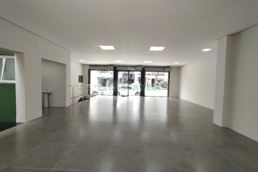 Loja com 330m², no bairro Centro em Caxias do Sul para Alugar