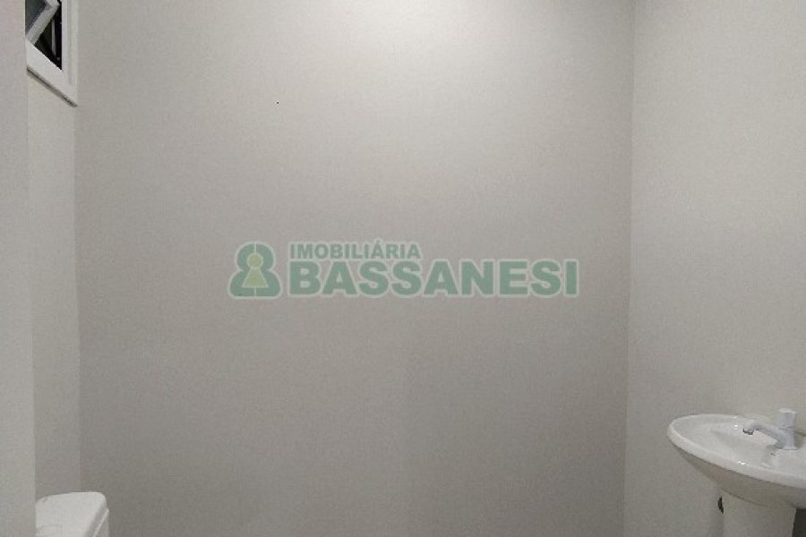 Loja com 330m², no bairro Centro em Caxias do Sul para Alugar