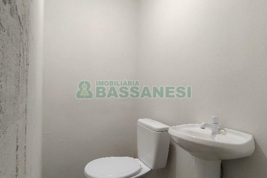 Loja com 330m², no bairro Centro em Caxias do Sul para Alugar