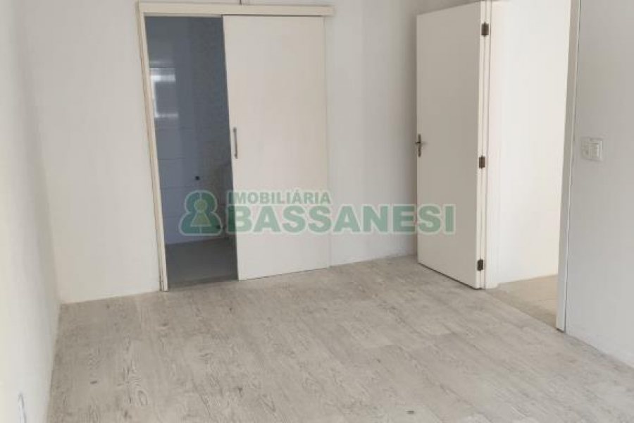 Apartamento com 88m², 2 dormitórios, 2 vagas, no bairro Jardim Eldorado em Caxias do Sul para Comprar