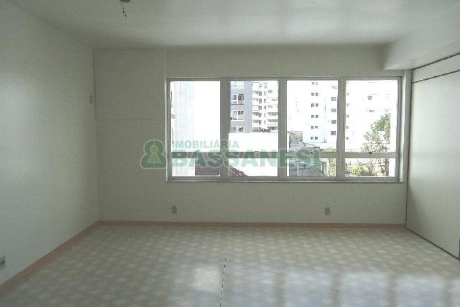 Sala com 54m², no bairro Centro em Caxias do Sul para Alugar