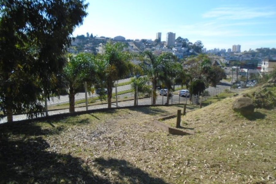 Terreno, no bairro Sanvitto em Caxias do Sul para Comprar