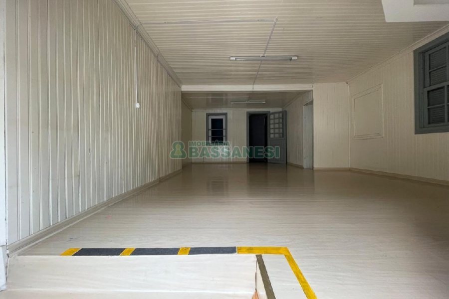 Loja com 55m², no bairro Centro em Caxias do Sul para Alugar