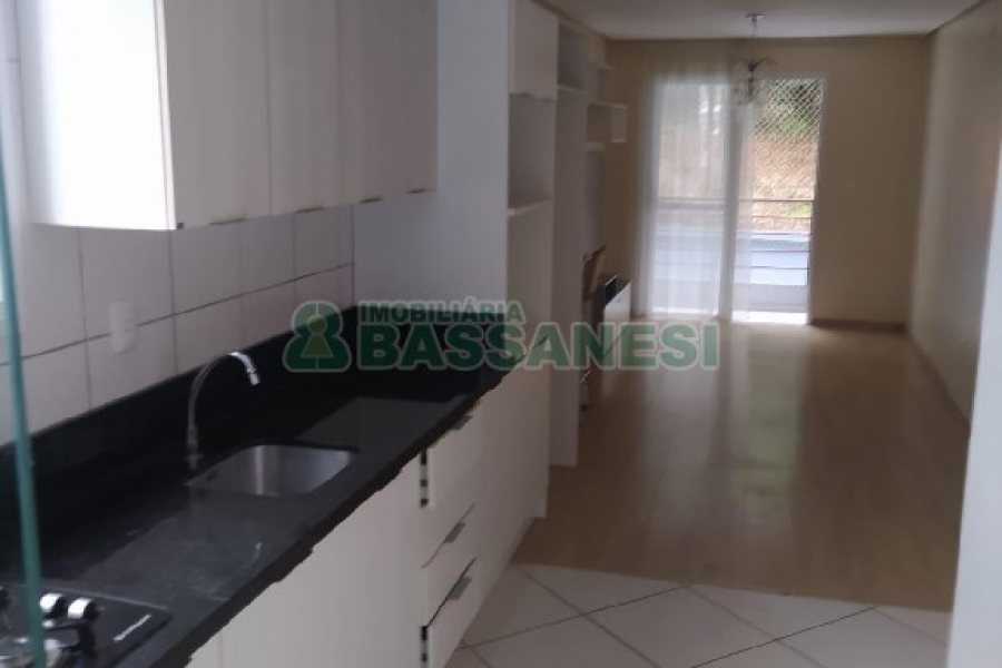 Apto Mobiliado com 56m², 2 dormitórios, 1 vaga, no bairro Charqueadas em Caxias do Sul para Comprar