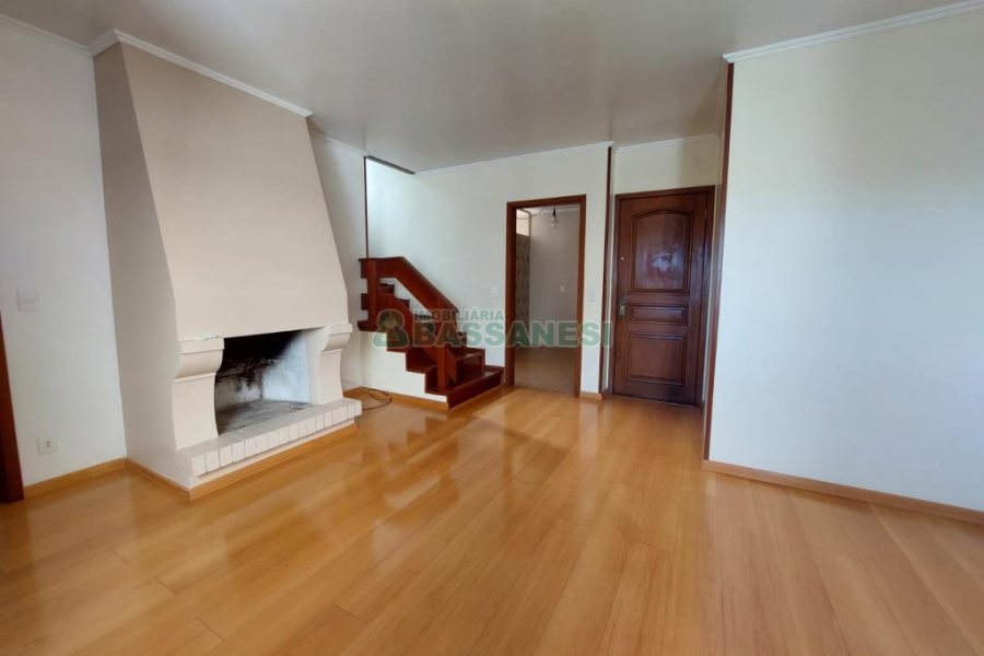 Apto/Cobertura com 95m², 2 dormitórios, 2 vagas, no bairro Pio X em Caxias do Sul para Comprar