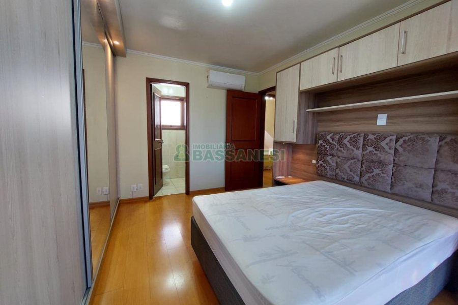 Apto/Cobertura com 95m², 2 dormitórios, 2 vagas, no bairro Pio X em Caxias do Sul para Comprar