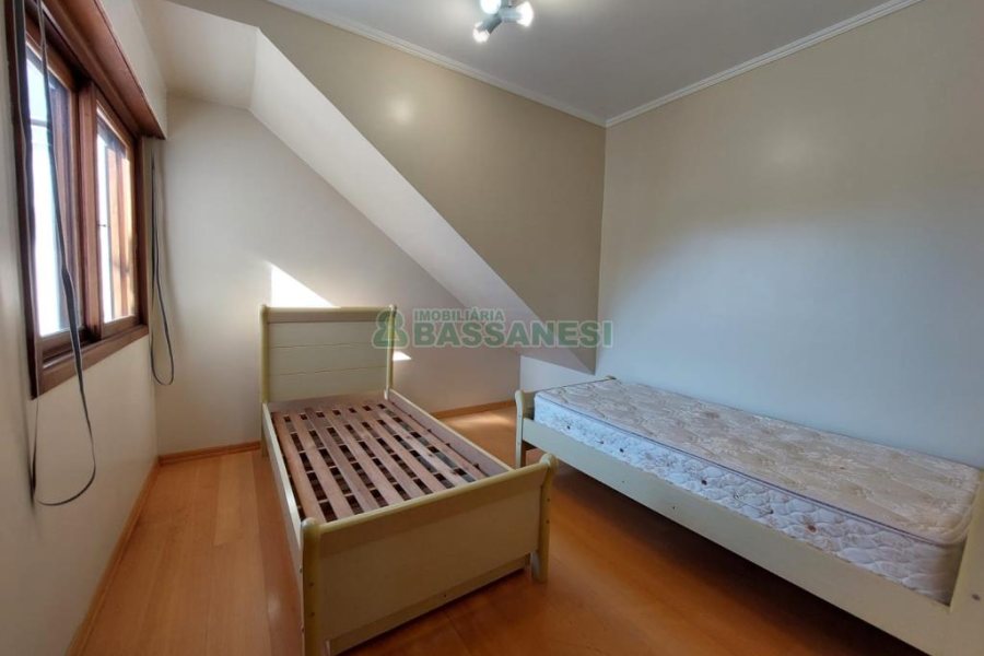 Apto/Cobertura com 95m², 2 dormitórios, 2 vagas, no bairro Pio X em Caxias do Sul para Comprar