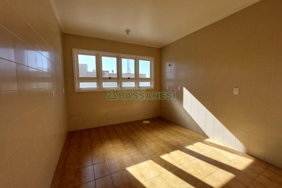 Apto/Cobertura com 95m², 2 dormitórios, 2 vagas, no bairro Pio X em Caxias do Sul para Comprar