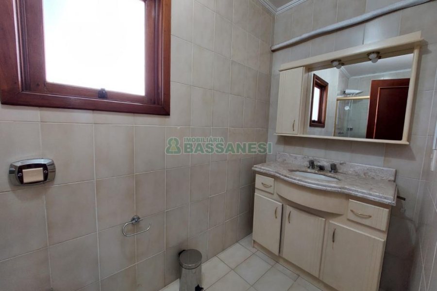 Apto/Cobertura com 95m², 2 dormitórios, 2 vagas, no bairro Pio X em Caxias do Sul para Comprar