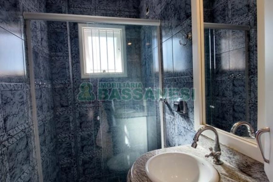 Apto/Cobertura com 95m², 2 dormitórios, 2 vagas, no bairro Pio X em Caxias do Sul para Comprar