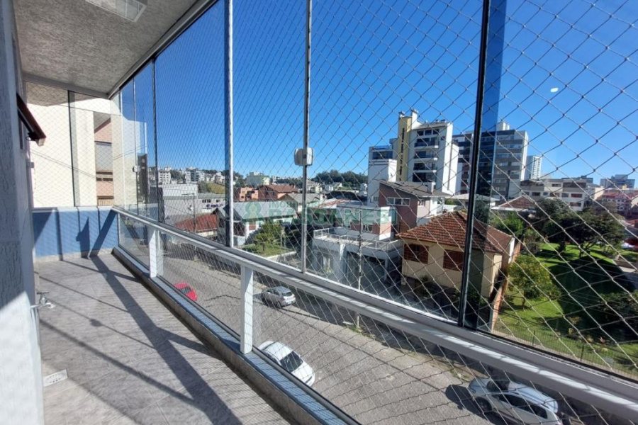 Apto/Cobertura com 95m², 2 dormitórios, 2 vagas, no bairro Pio X em Caxias do Sul para Comprar