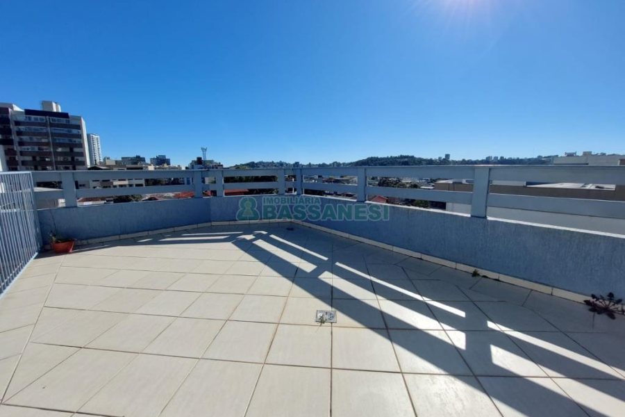Apto/Cobertura com 95m², 2 dormitórios, 2 vagas, no bairro Pio X em Caxias do Sul para Comprar