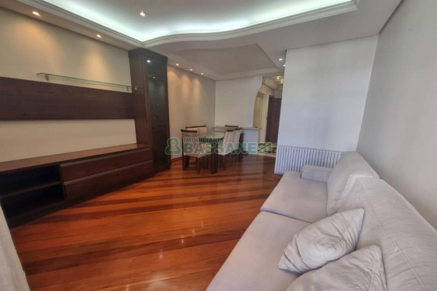 Apto Mobiliado com 133m², 3 dormitórios, 1 vaga, no bairro Pio X em Caxias do Sul para Alugar