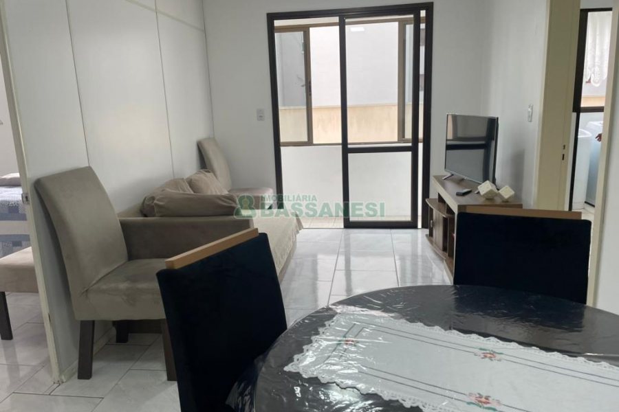 Apto Mobiliado com 46m², 1 dormitório, no bairro Centro em Caxias do Sul para Comprar