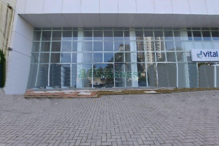 Loja com 104m², 1 vaga, no bairro São Pelegrino em Caxias do Sul para Alugar ou Comprar