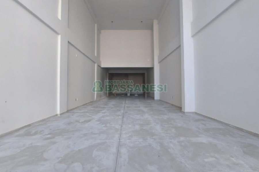 Loja com 104m², 1 vaga, no bairro São Pelegrino em Caxias do Sul para Alugar ou Comprar