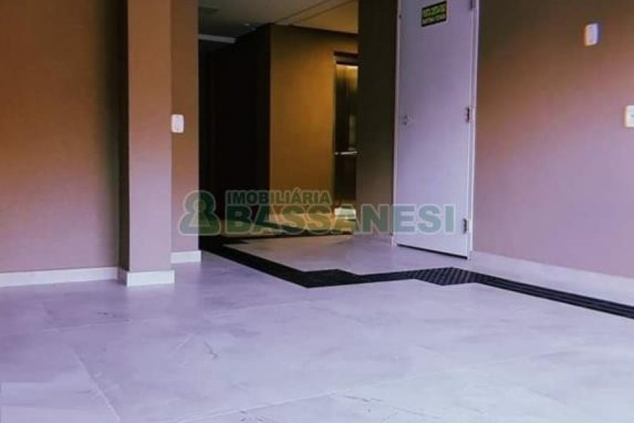 Apartamento com 43m², 2 dormitórios, 1 vaga, no bairro Desvio Rizzo em Caxias do Sul para Alugar
